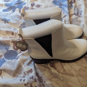 New in box Black/White Booties